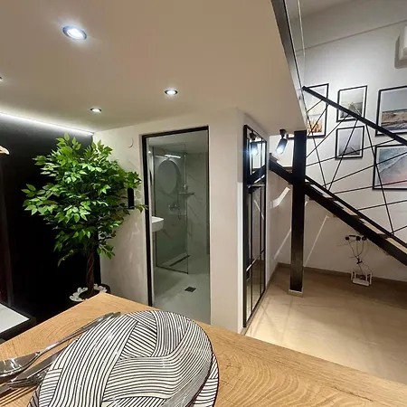 Astera Luxury Loft By Horizon Homes شقة Ofrínion